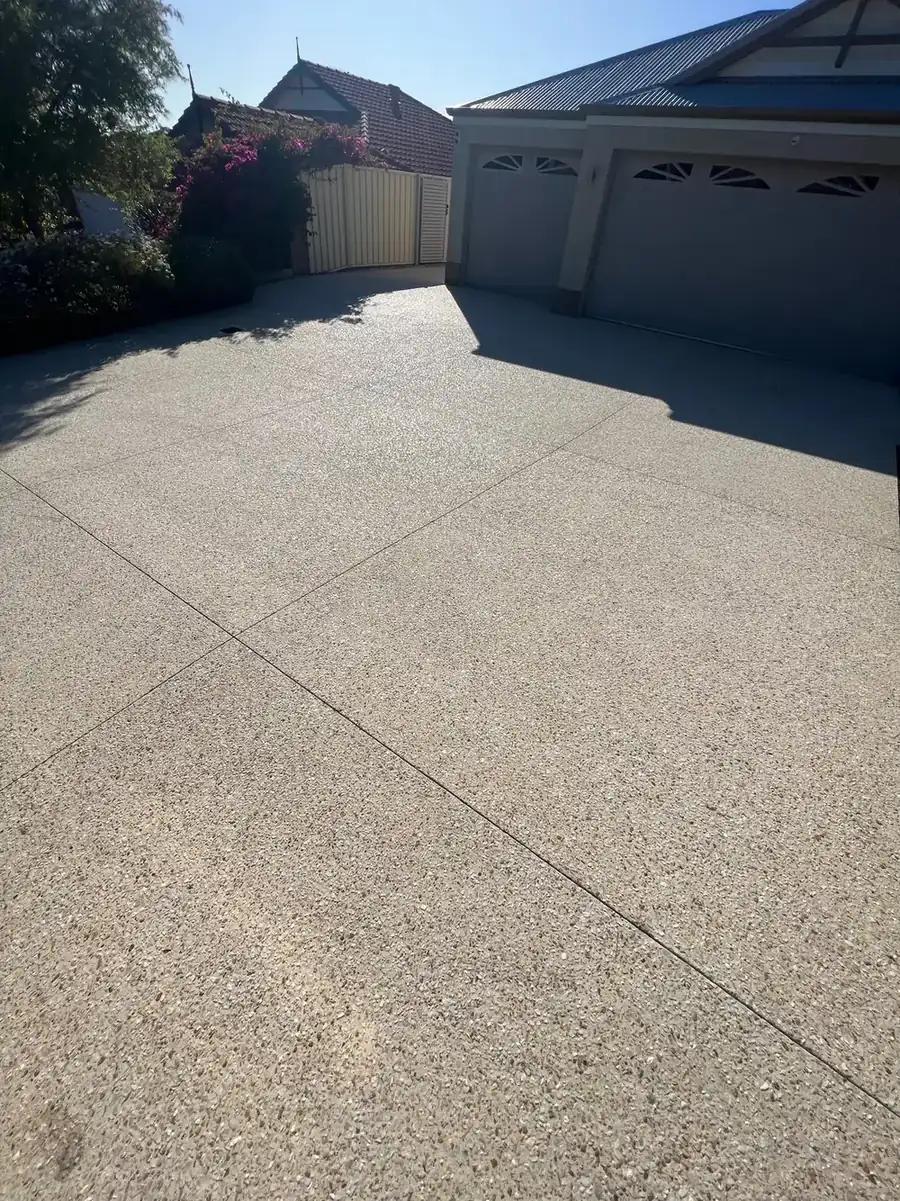 Sealed exposed-aggregate driveway